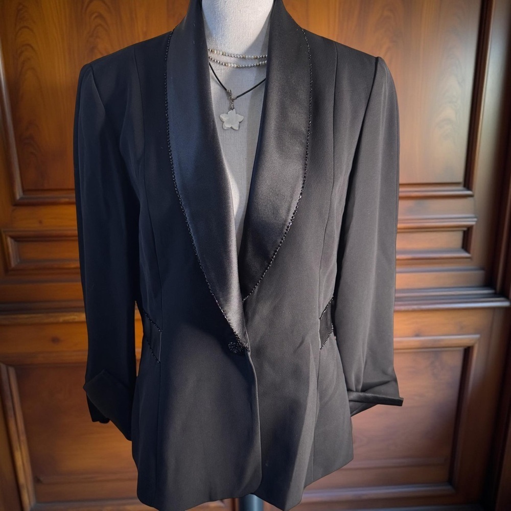 Sandra Darren Vintage tuxedo blazer with Black beaded Accents